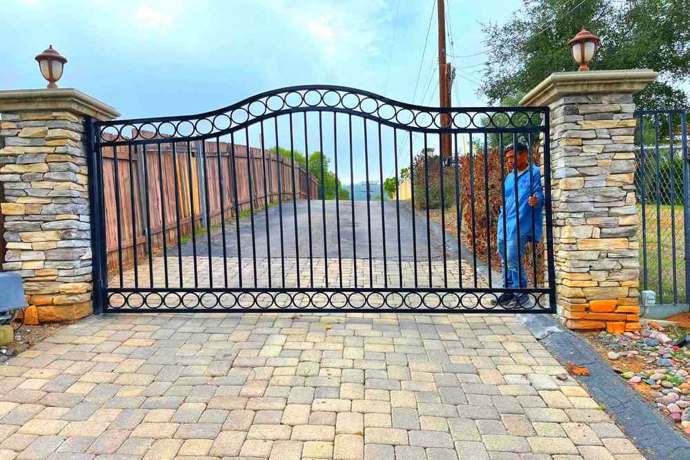 Automatic Gate - Top Reasons Why You Need an Automatic Gate for Your Driveway 2