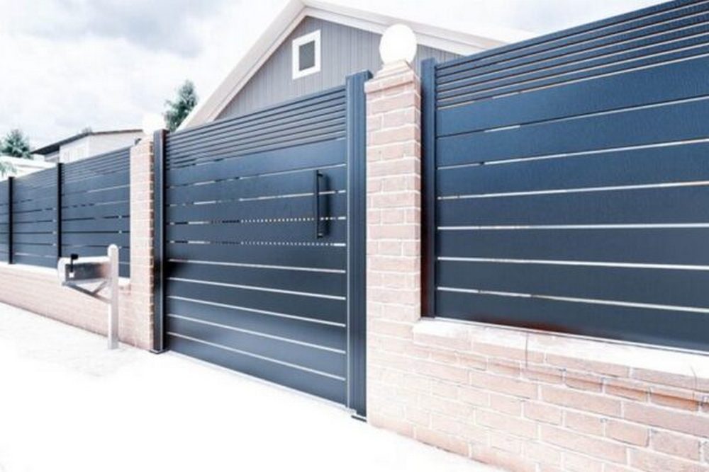 When Should You Repair or Replace a Damaged Access Control Gate?